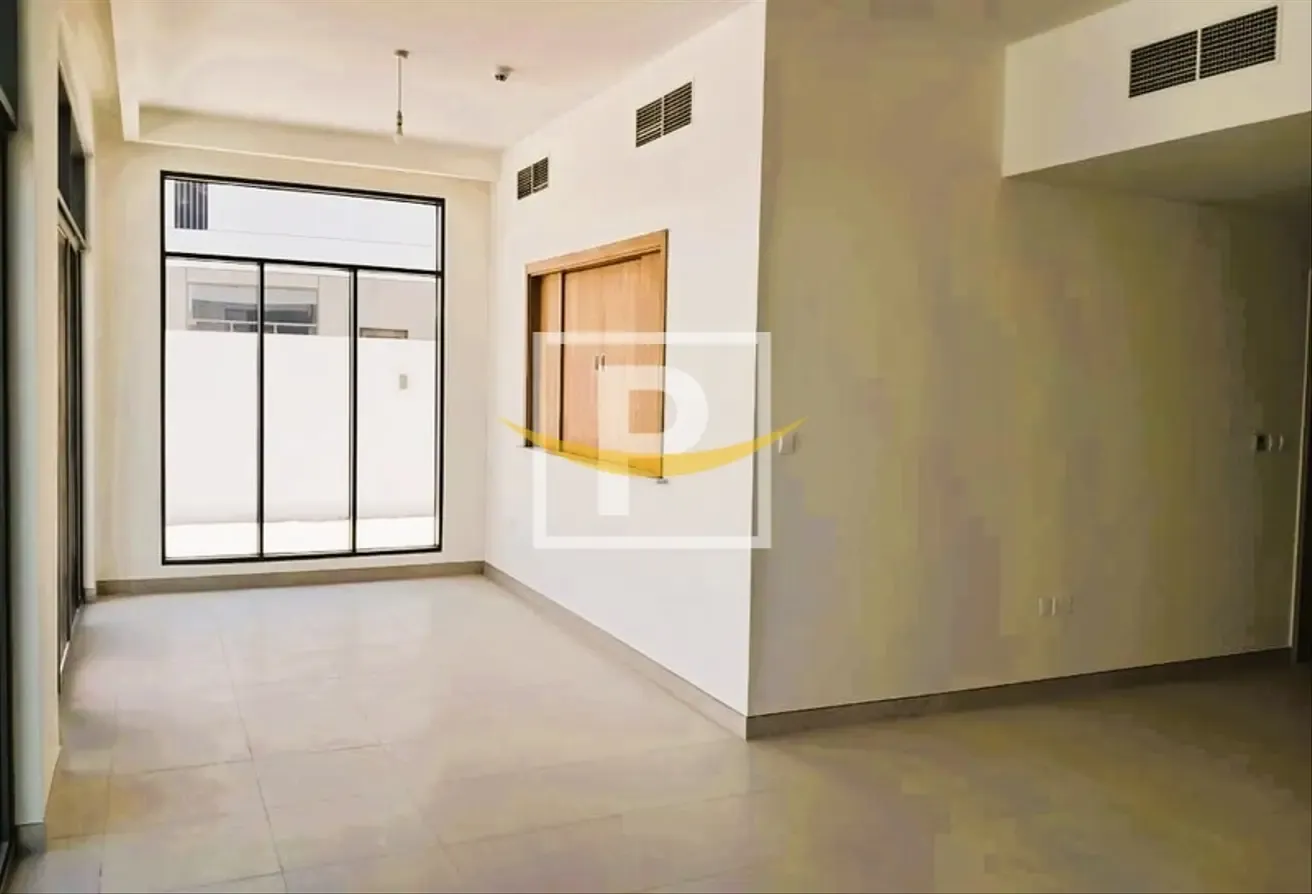 Hot Deal, Luxurious and Spacious Twin Villa