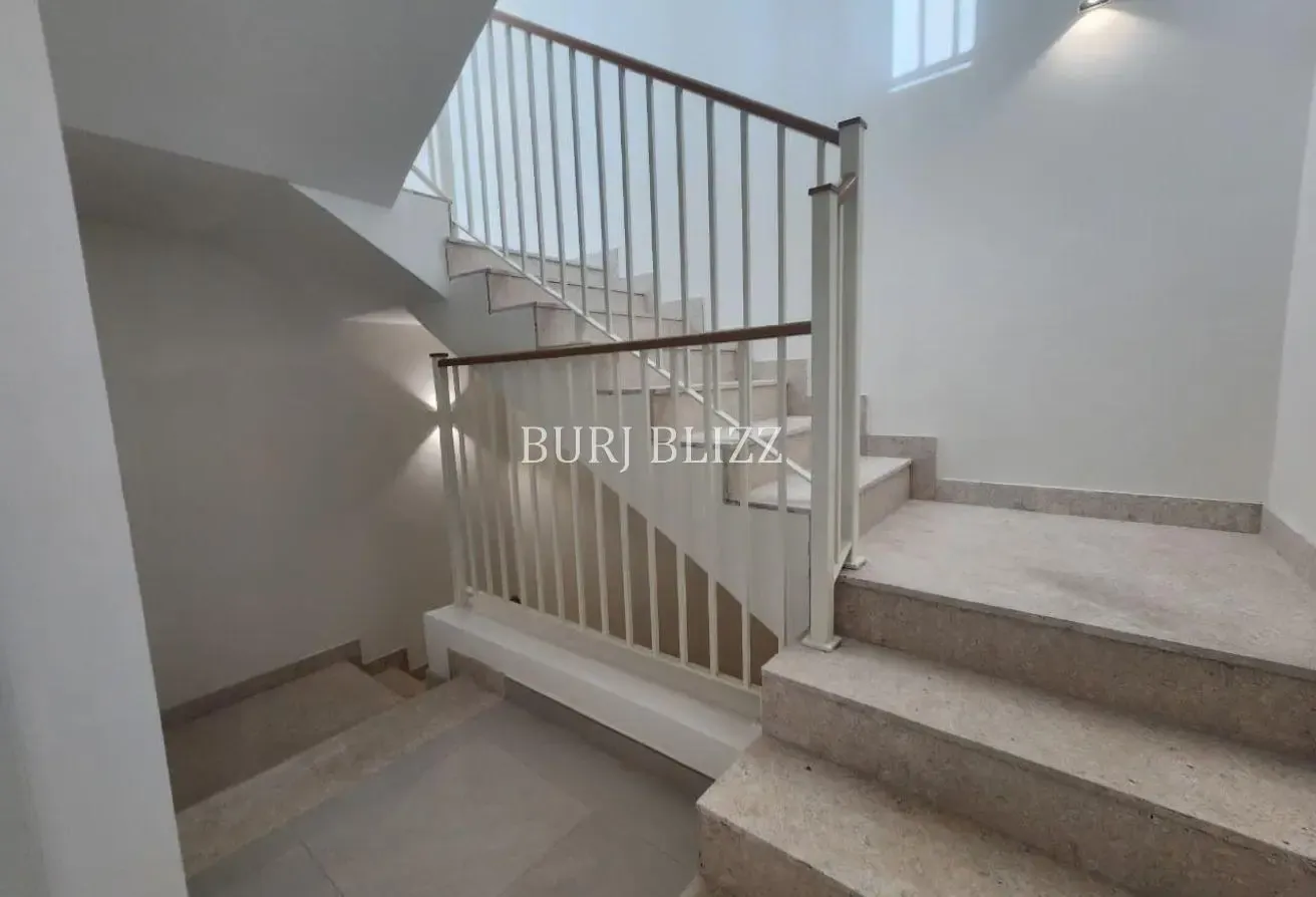 Brand New 5BR Villa | Private Beach Access |Vacant