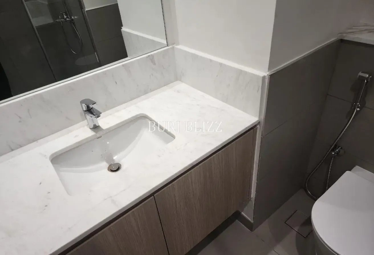 Brand New 5BR Villa | Private Beach Access |Vacant