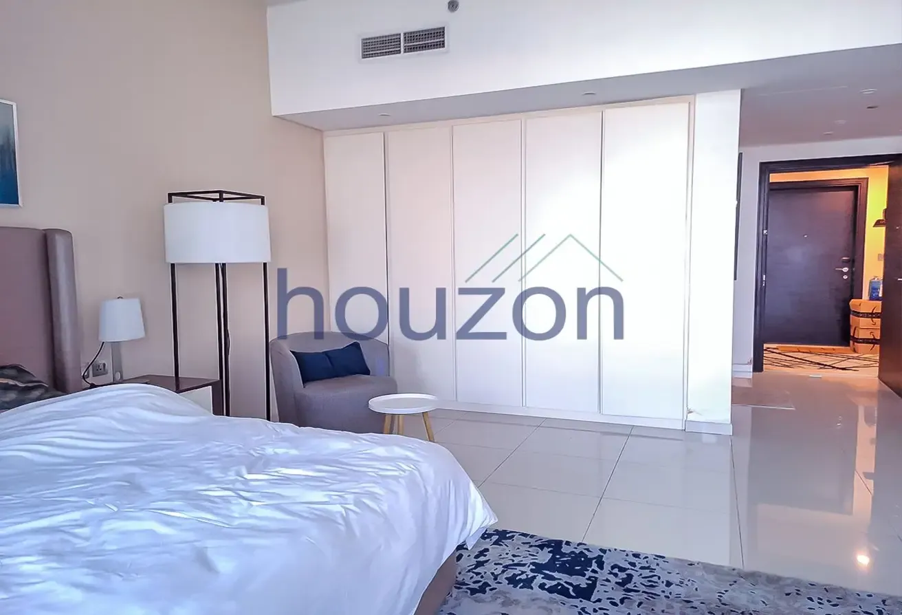 Exclusive | Furnished + Bright Studio | Open View