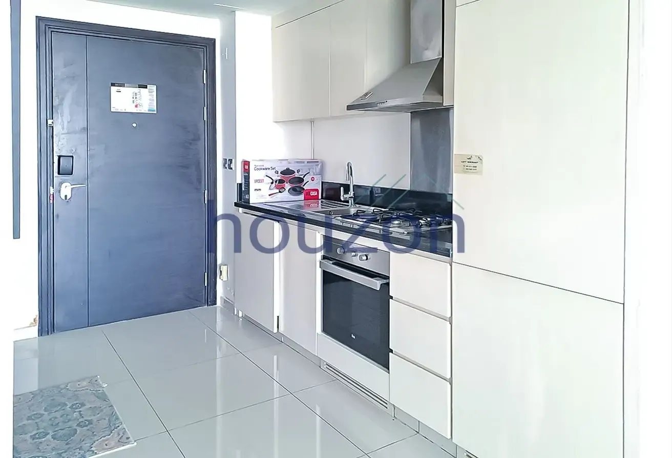 Exclusive | Furnished + Bright Studio | Open View