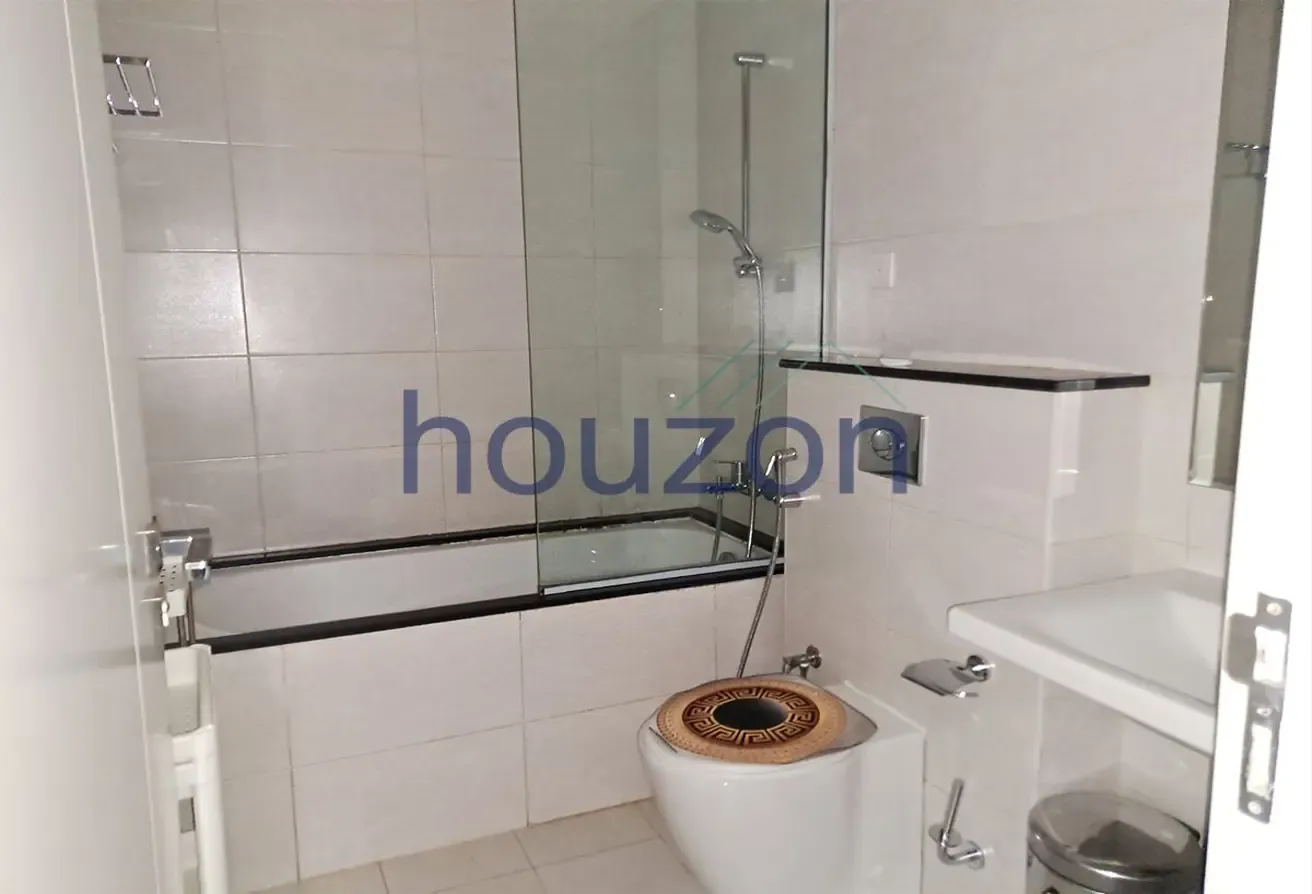 Exclusive | Furnished + Bright Studio | Open View