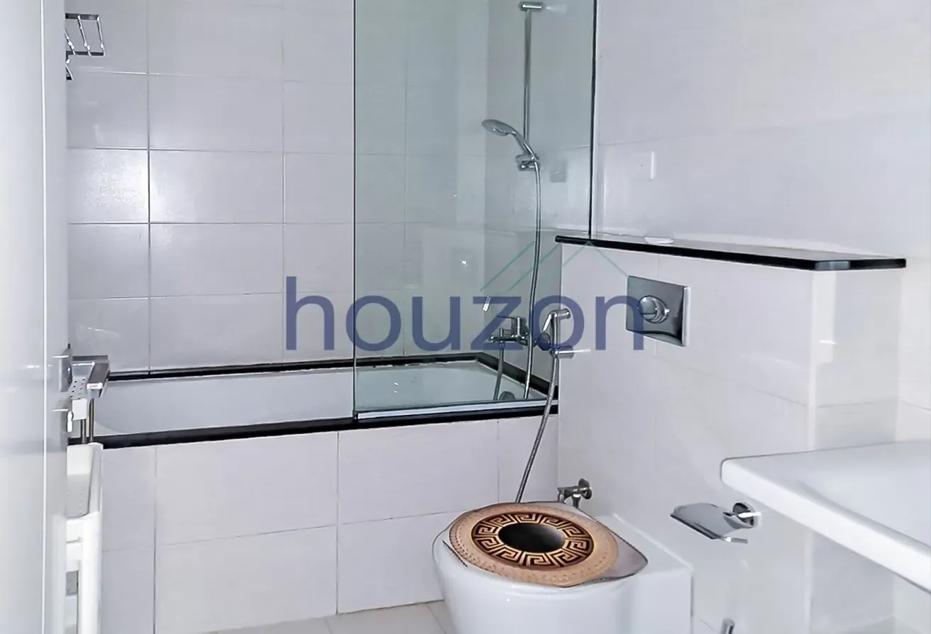 Exclusive | Furnished + Bright Studio | Open View