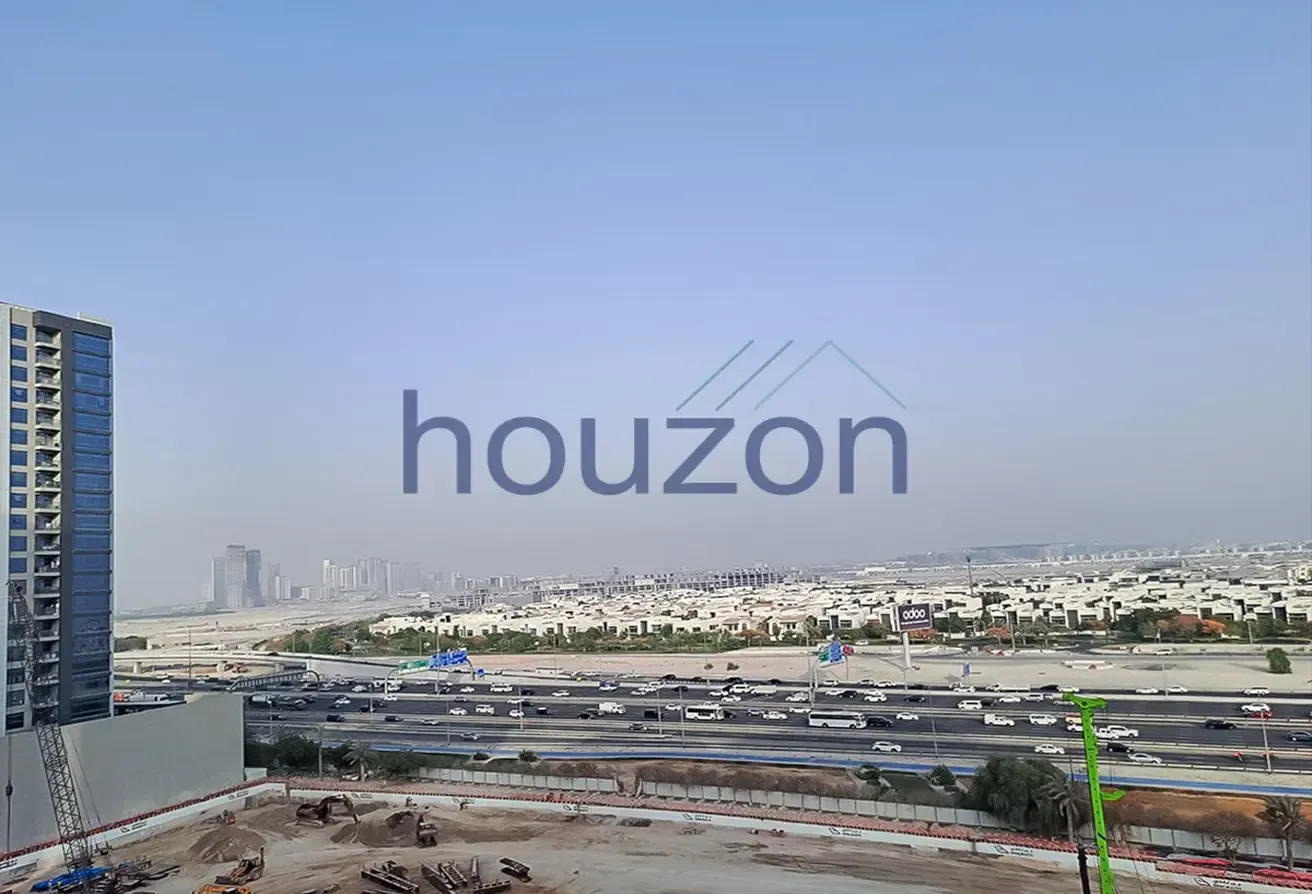 Exclusive | Furnished + Bright Studio | Open View
