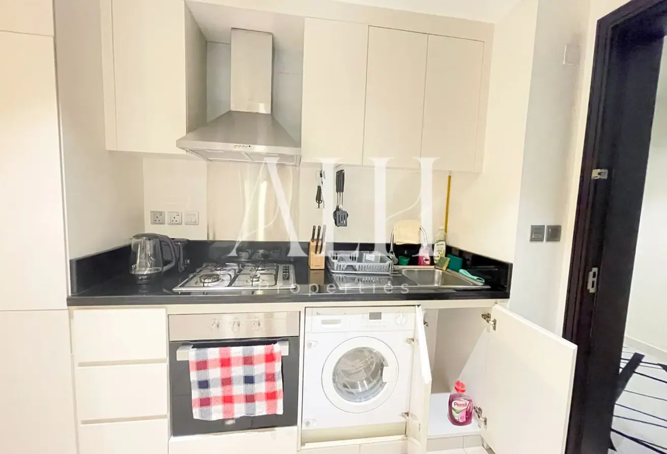 Furnished Studio| Prime location| Vacant