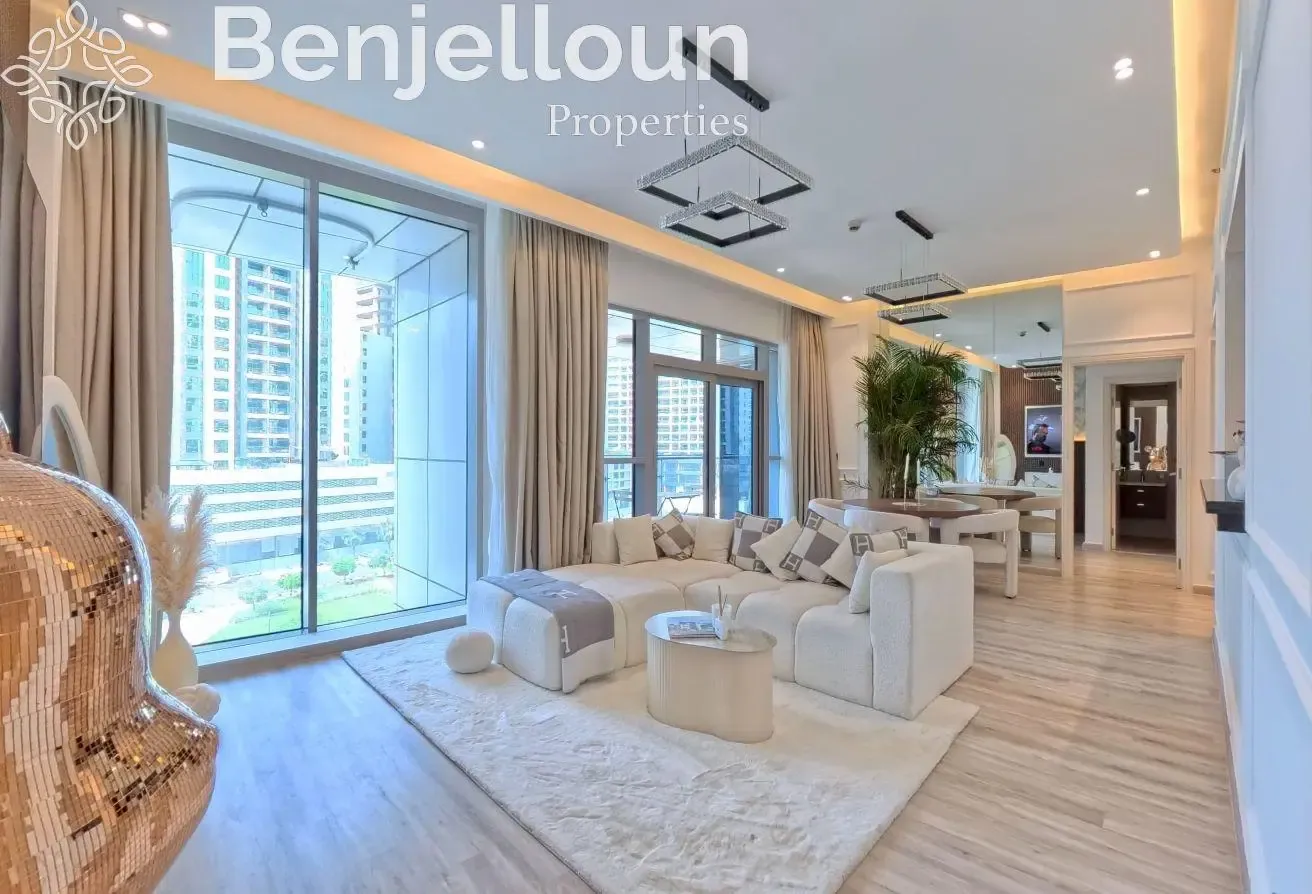Upgraded | Fully Furnished | Corner unit | Avanti