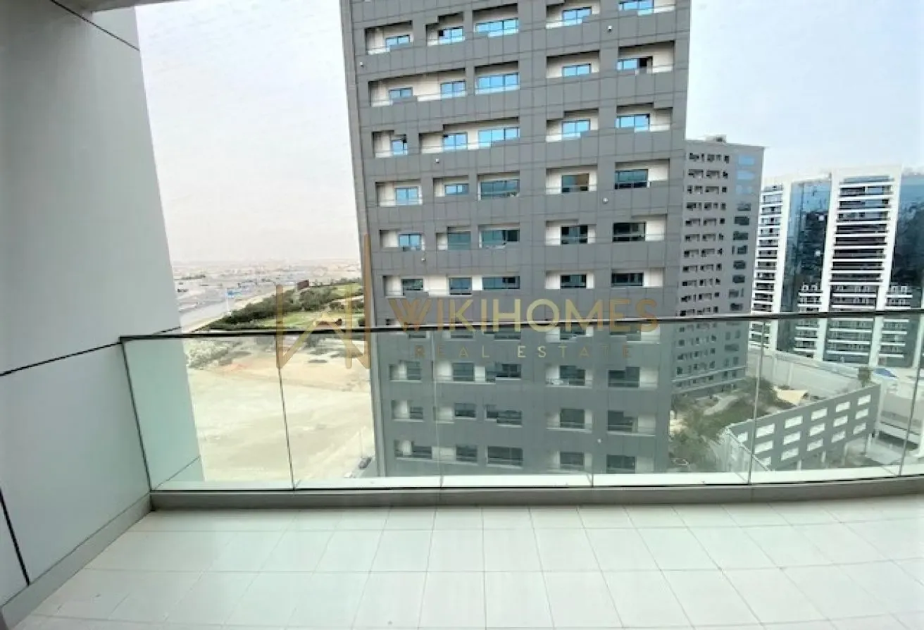 Modern Furnished | 4 Cheques | Well Maintained
