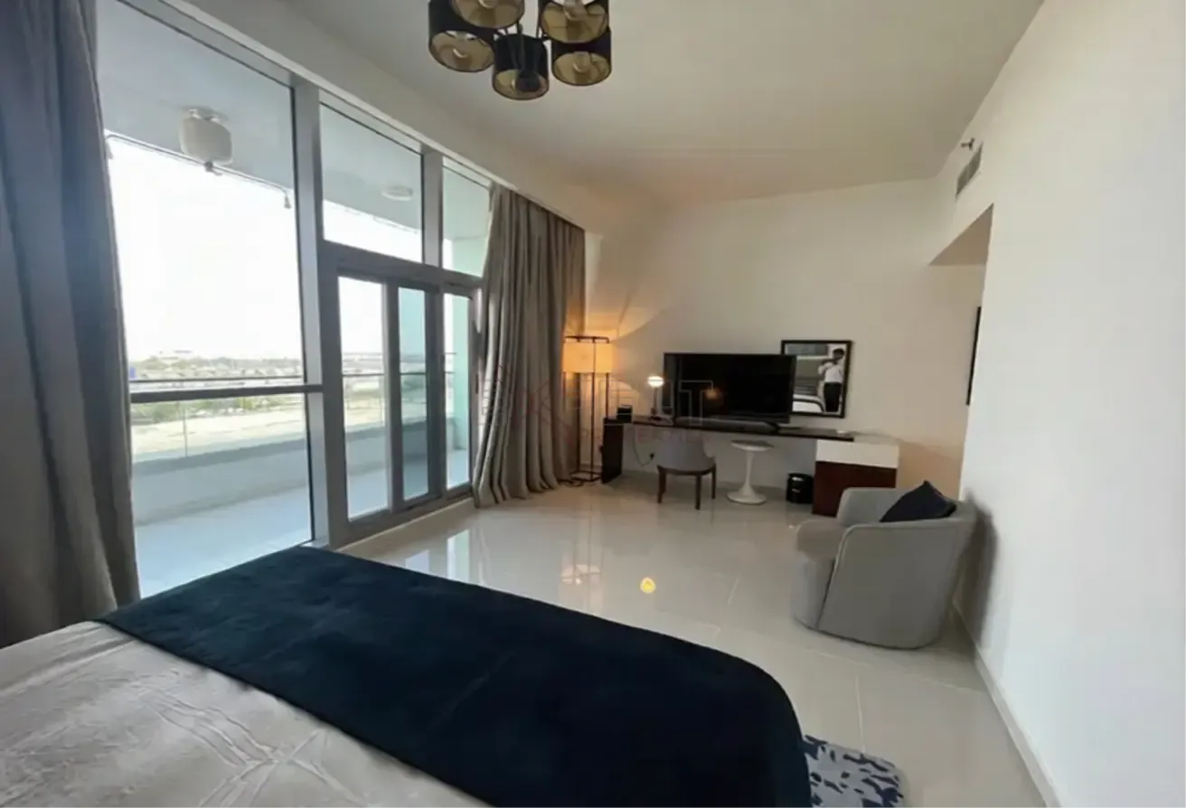 Fully Furnished Studio|Bright Layout|Balcony Views