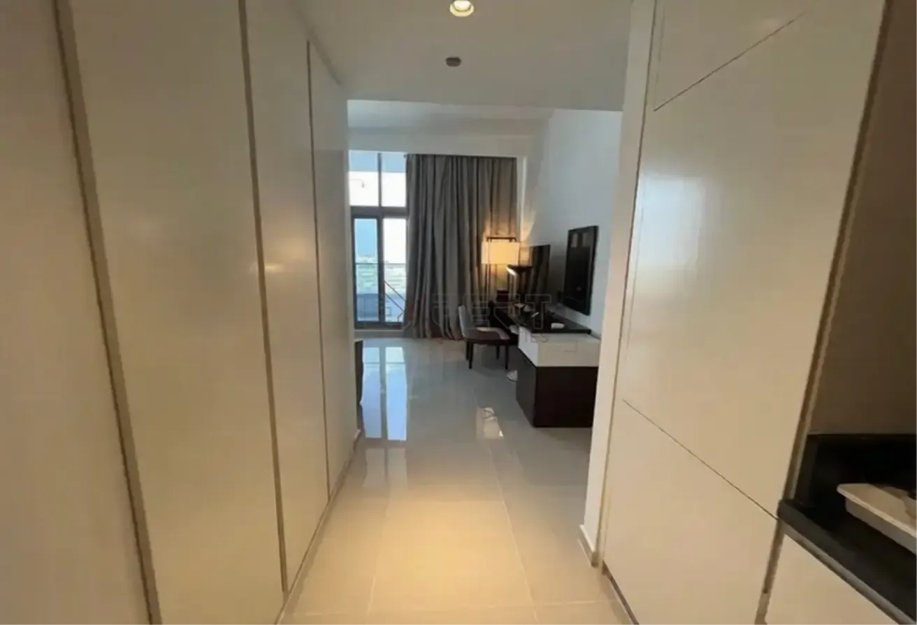 Fully Furnished Studio|Bright Layout|Balcony Views