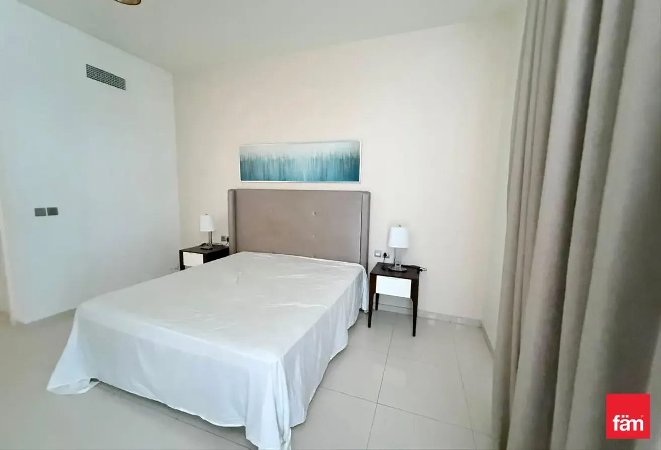 Fully Furnished one bed room I Burj View