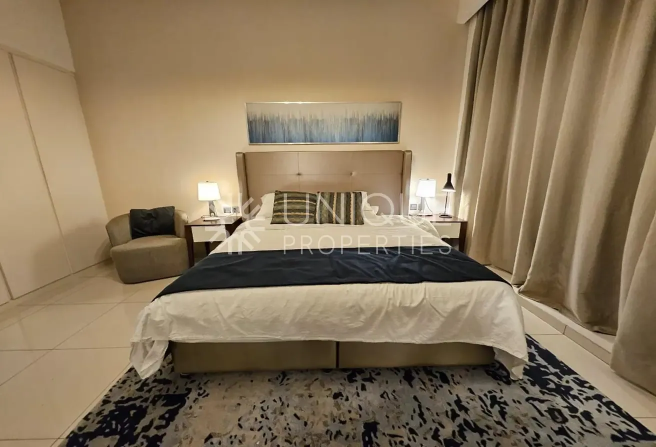 Fully furnished studio | vacant  | exclusive