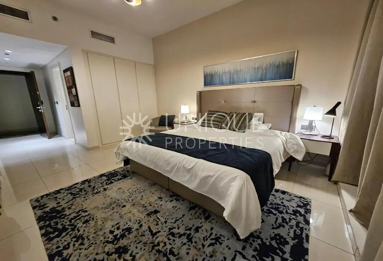 Fully furnished studio | vacant  | exclusive