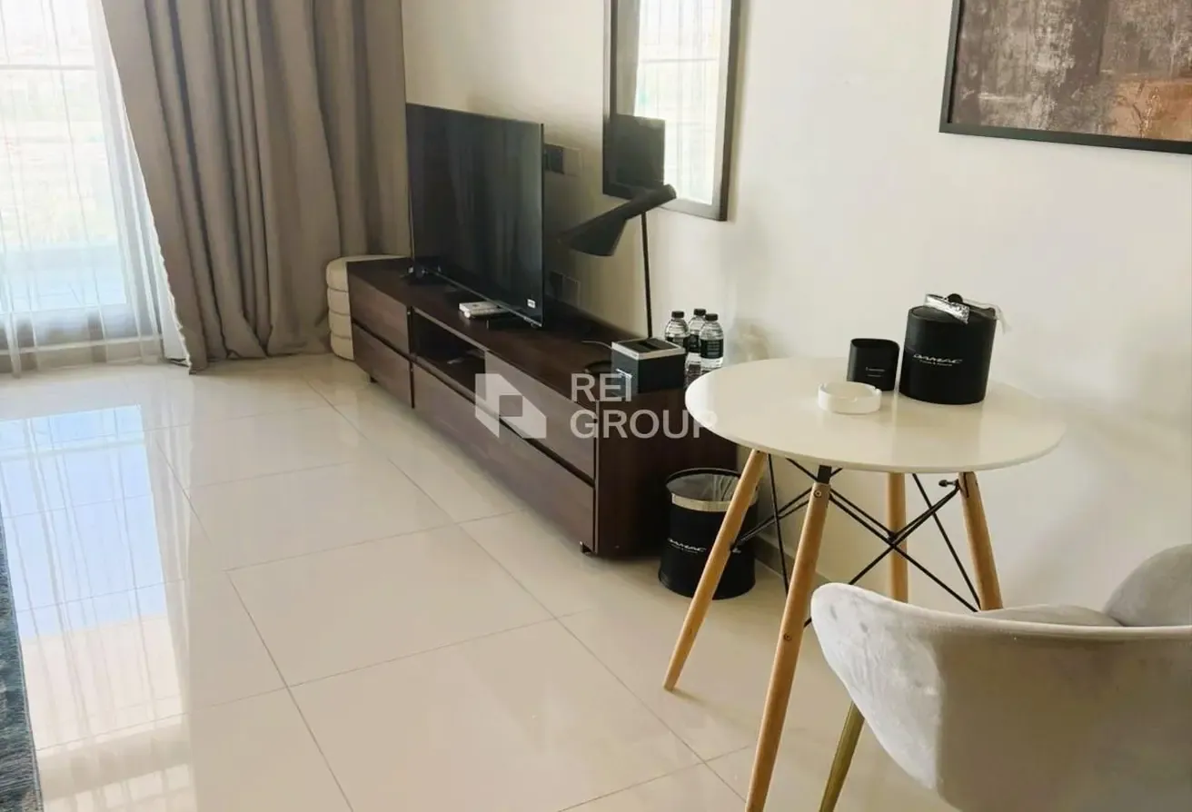 Fully Furnished I Spacious Layout I Prime Location