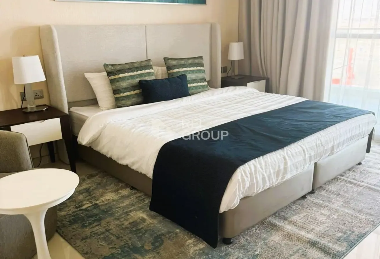 Fully Furnished I Spacious Layout I Prime Location