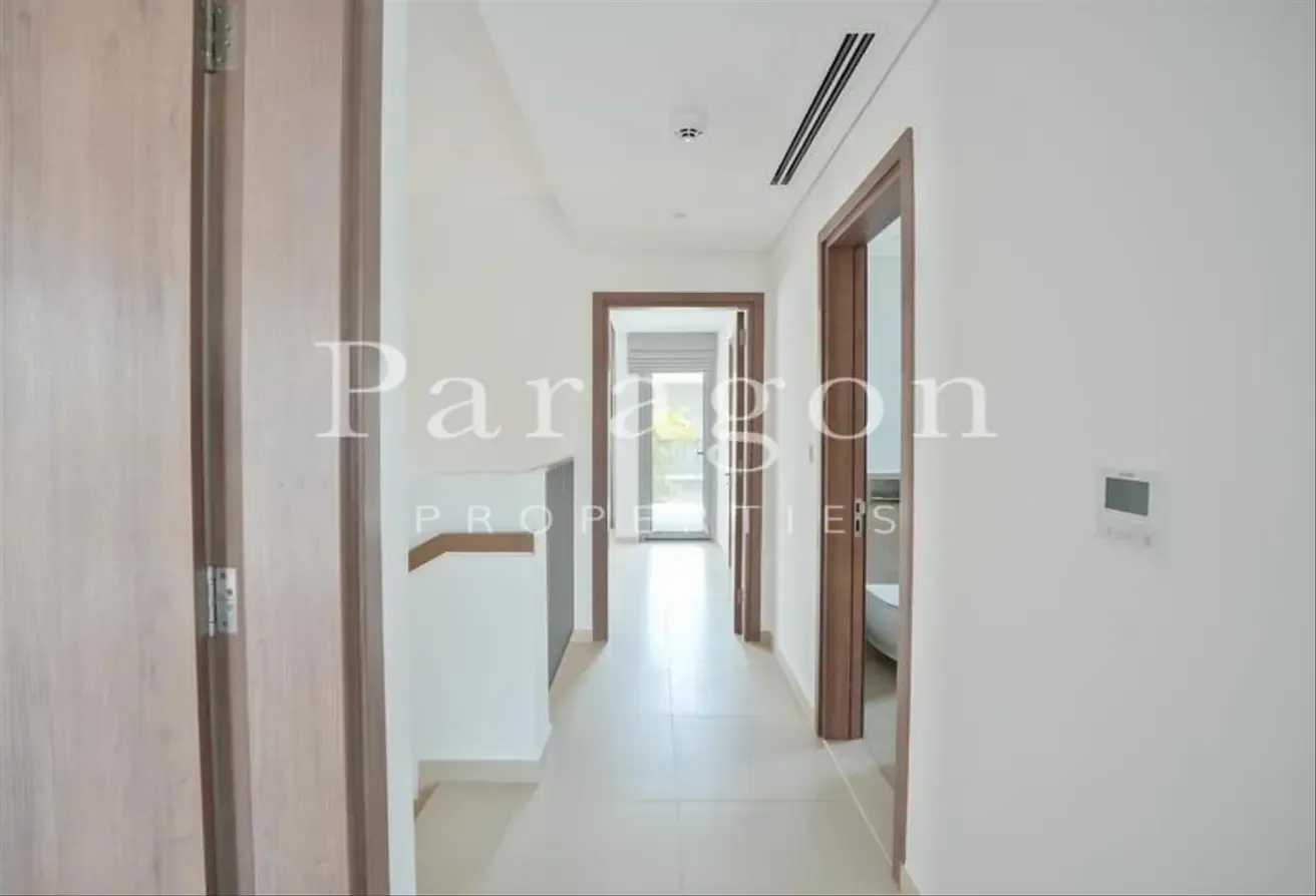 Exclusive | Big Plot | Vacant Sep