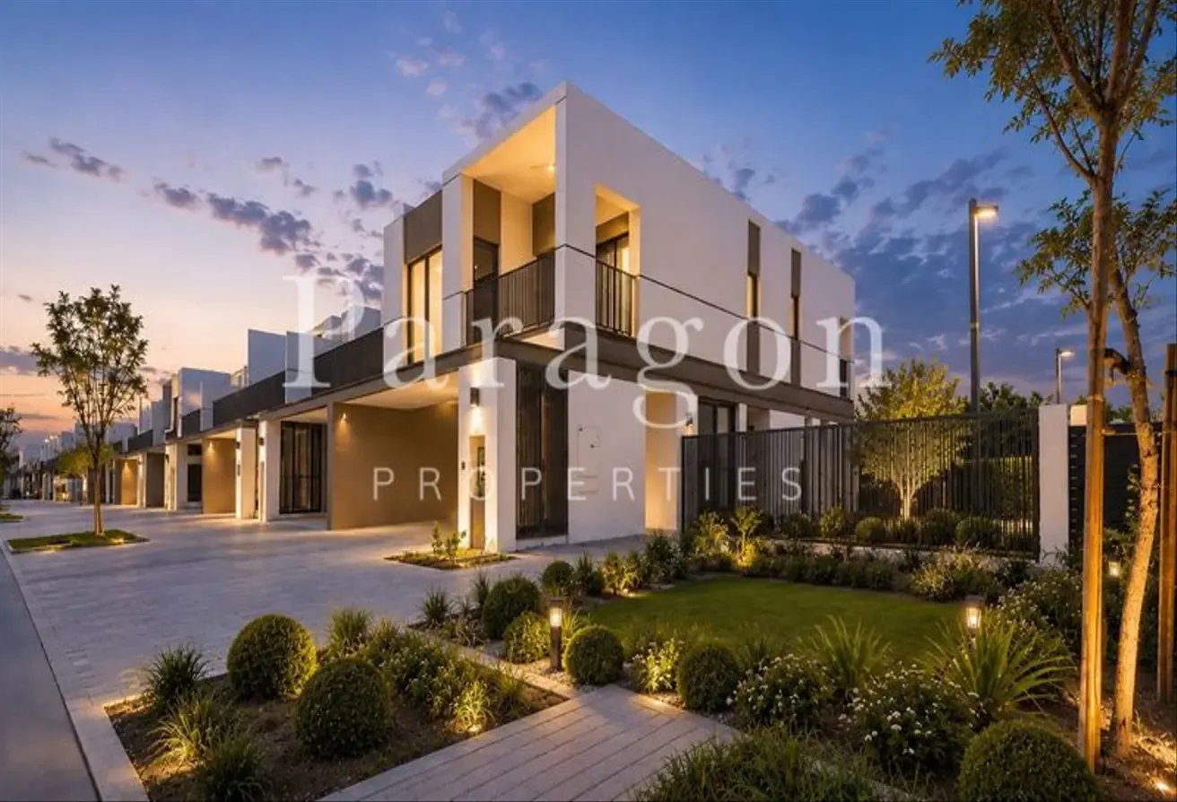 Aura Gardens TH | Unique Location | Vacant Sep