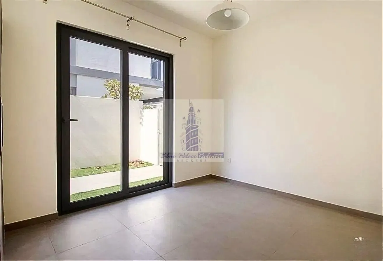 Corner Four Bedroom + maid back to back