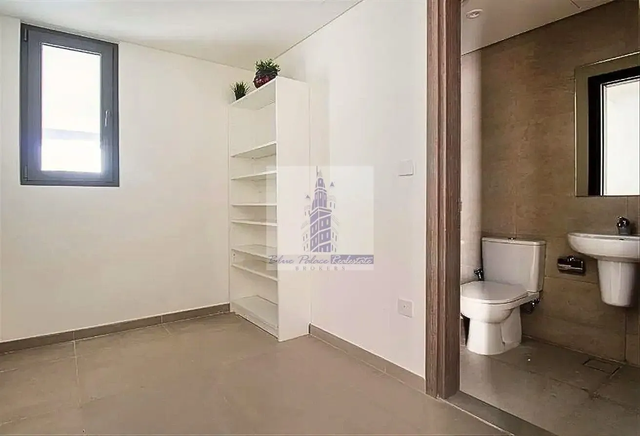 Corner Four Bedroom + maid back to back