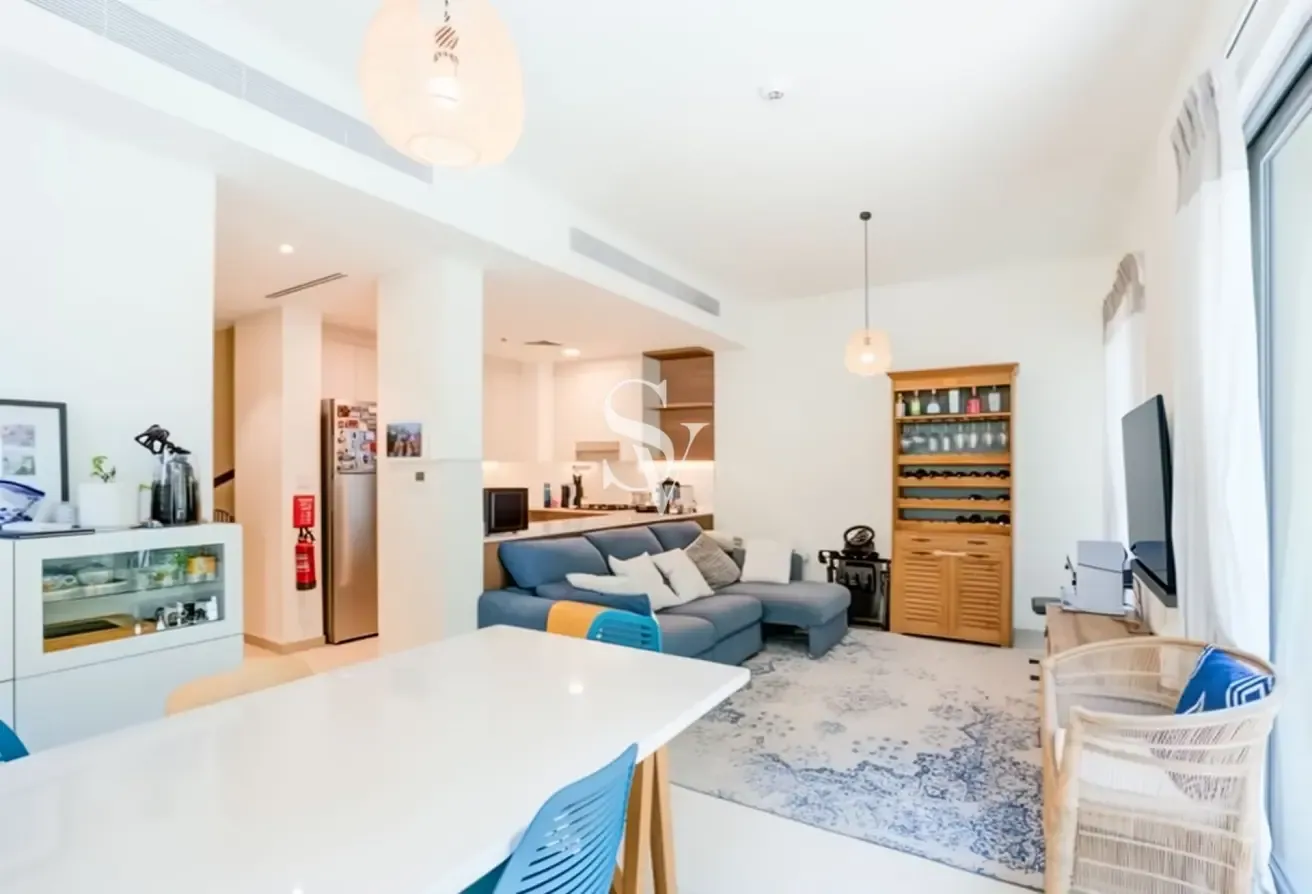VACANT SOON | SINGLE ROW | CLOSE TO AMENITIES