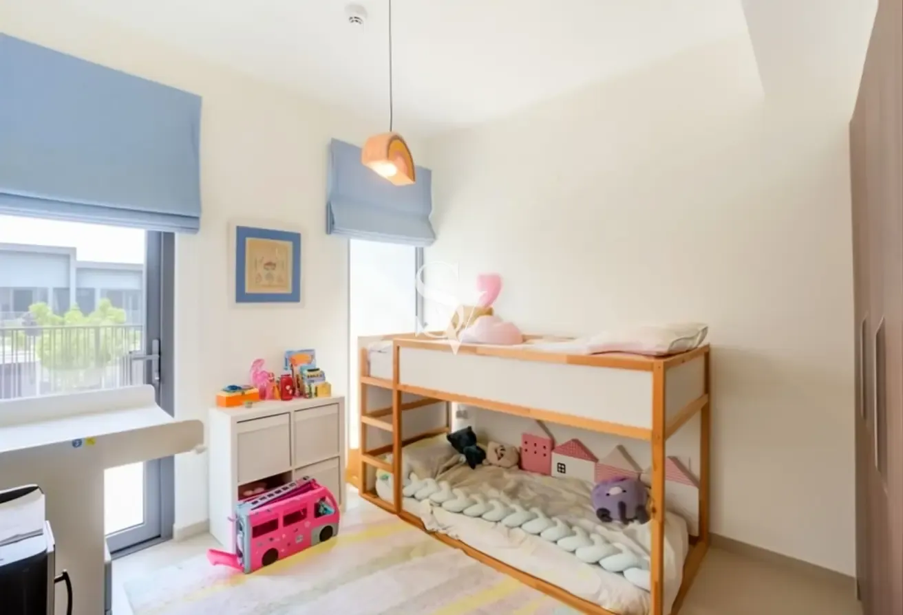 VACANT SOON | SINGLE ROW | CLOSE TO AMENITIES