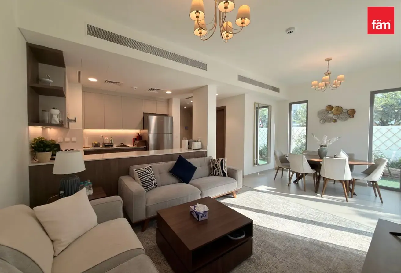 Vacant | Modern Furniture | Corner Unit