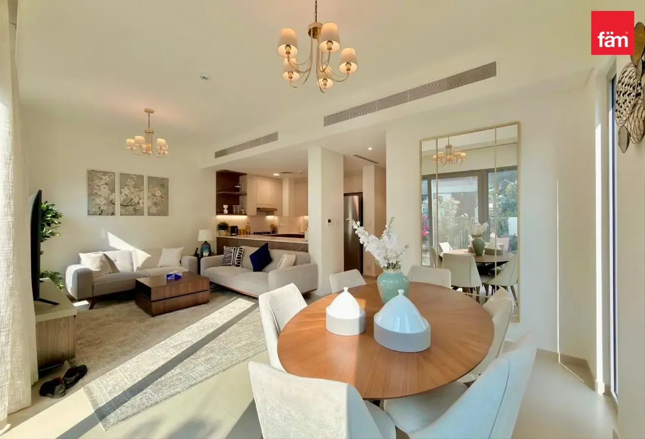 Vacant | Modern Furniture | Corner Unit