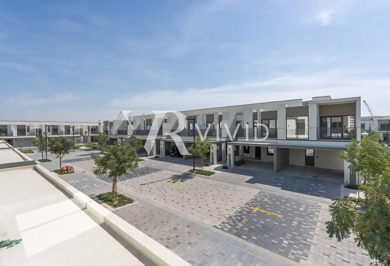 Large Plot | Available Now | Single Row