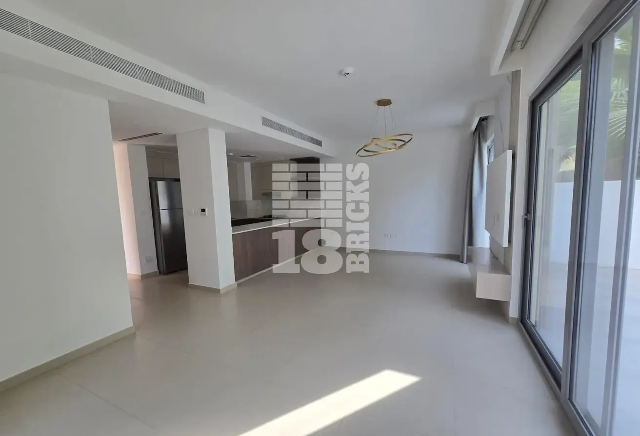 4BHK+Maid l Large Plot l Prime Location