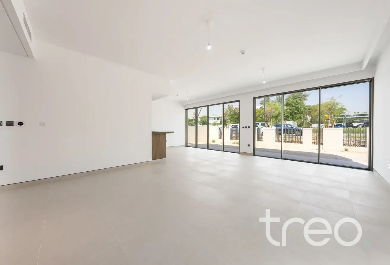 Extended Living | Landscaped | Viewable