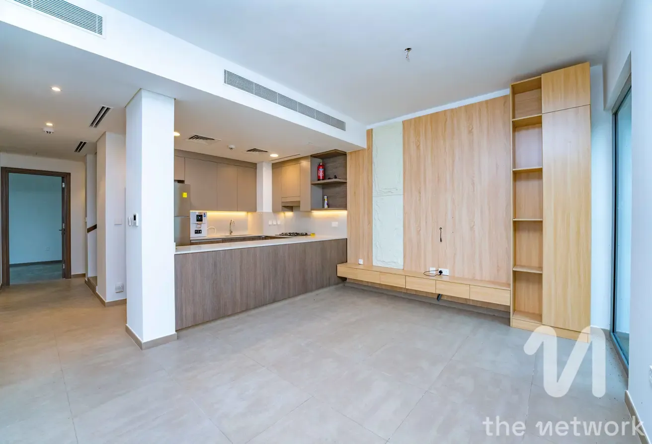 Vacant | Landscape Garden | Spacious 4BR