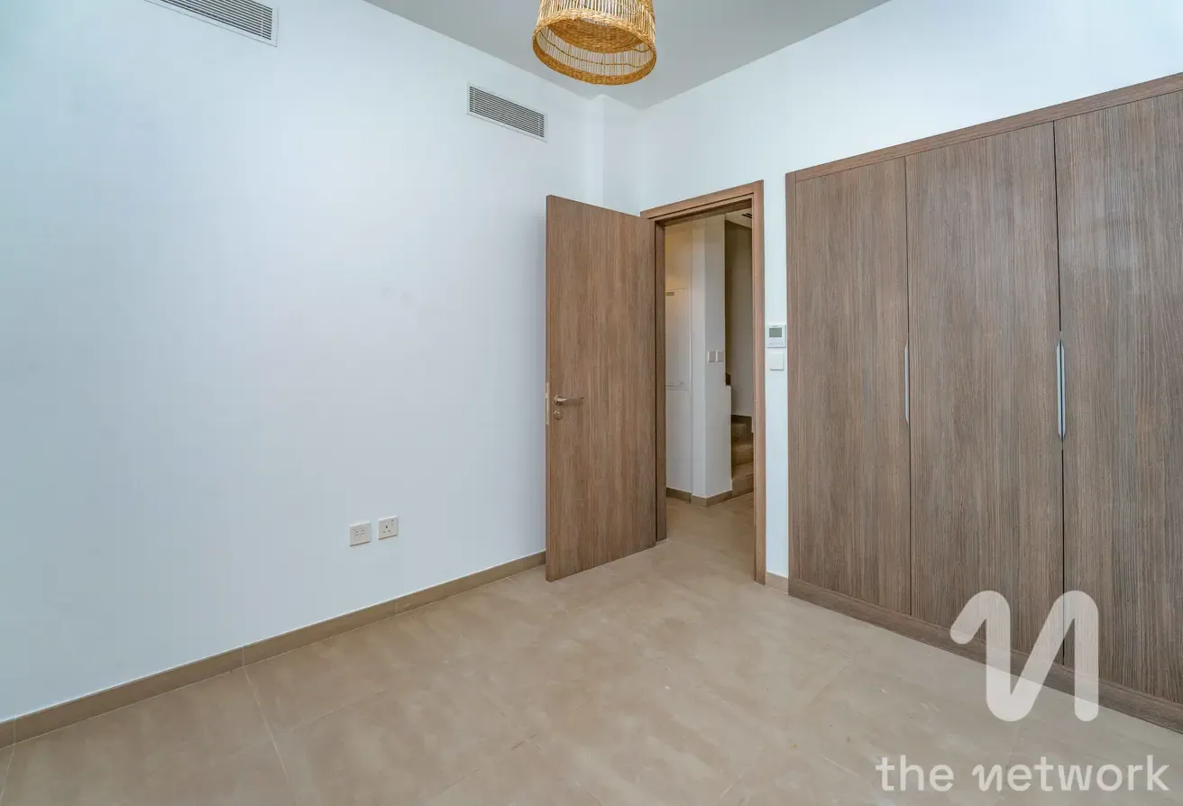 Vacant | Landscape Garden | Spacious 4BR