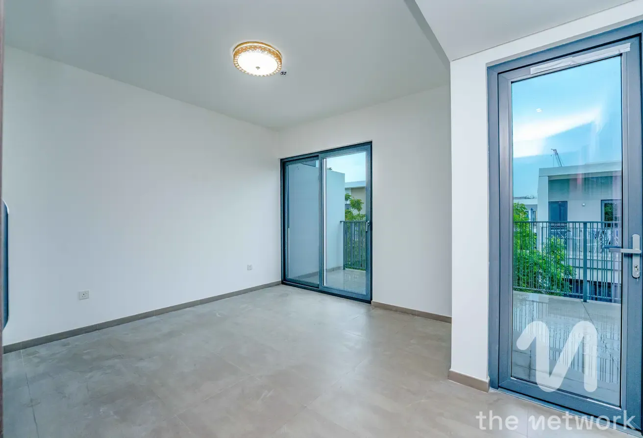 Vacant | Landscape Garden | Spacious 4BR