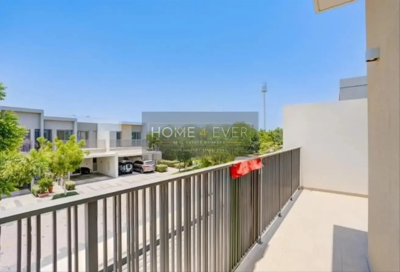 Furnished 4BR Townhouse | Ready To Move | Spacious