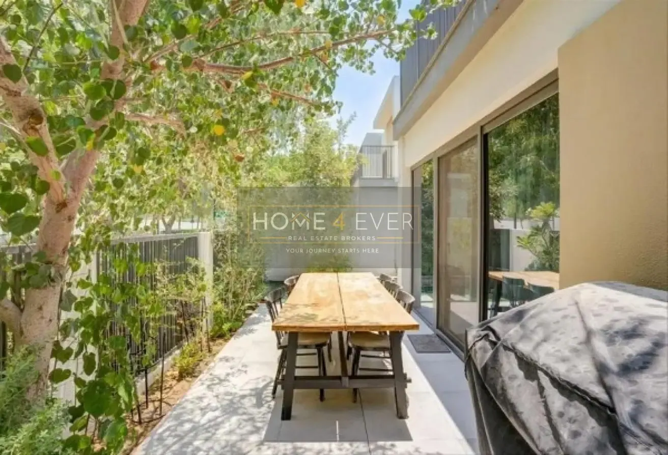 Furnished 4BR Townhouse | Ready To Move | Spacious
