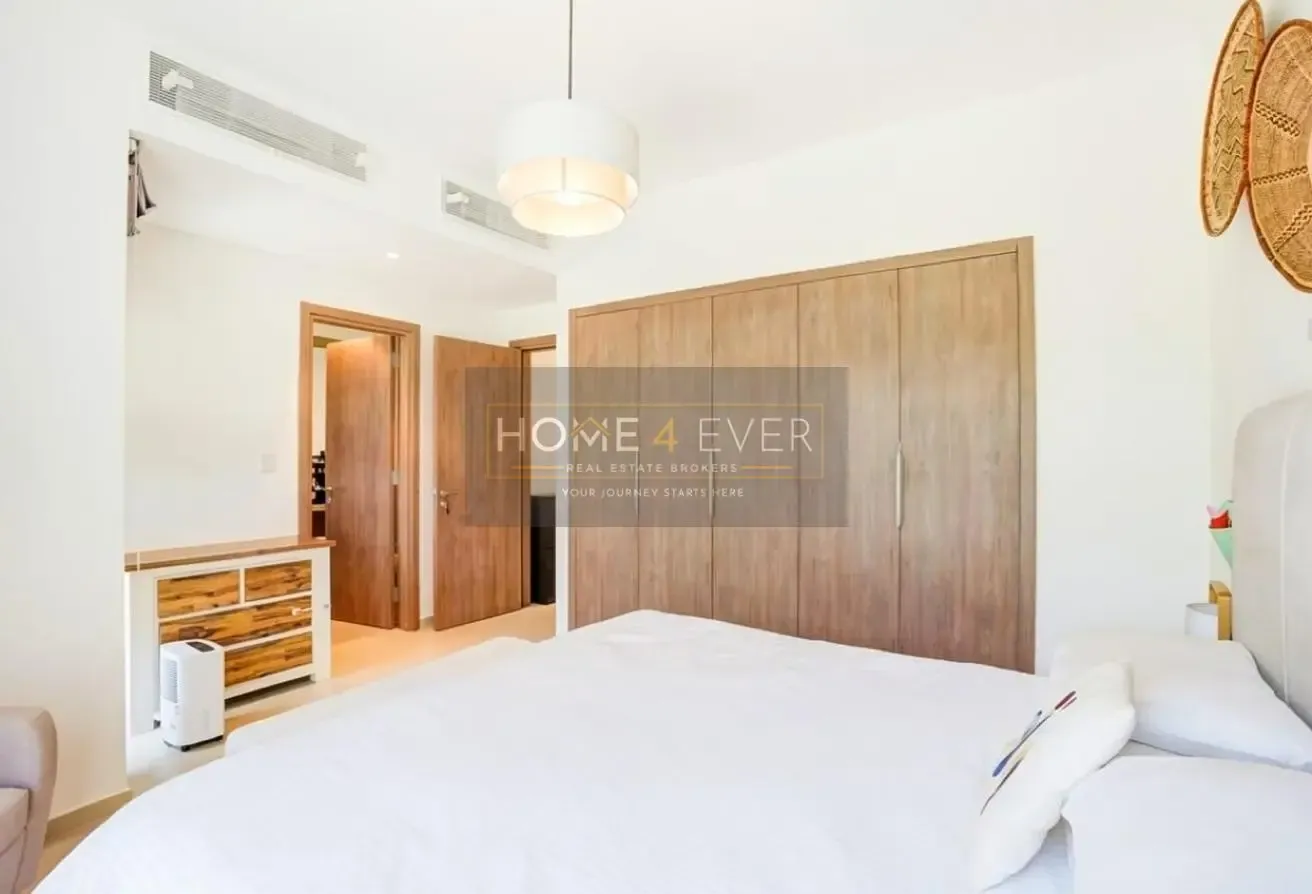 Furnished 4BR Townhouse | Ready To Move | Spacious