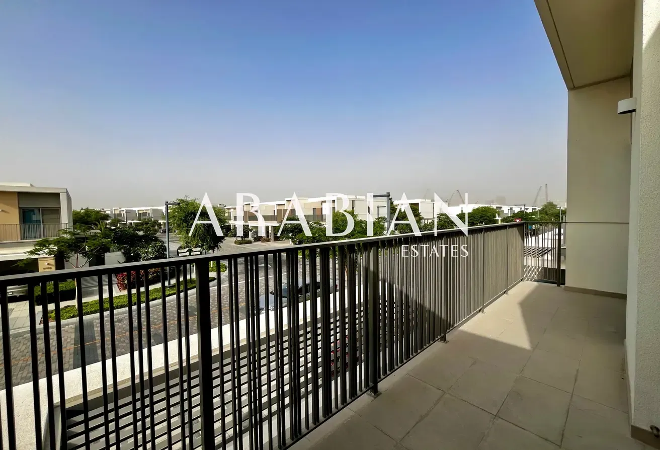 Vacant Now | 4 Bedroom + Maids | Viewable Today