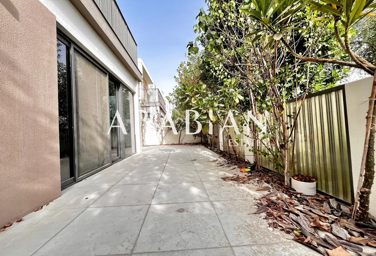 Vacant Now | 4 Bedroom + Maids | Viewable Today