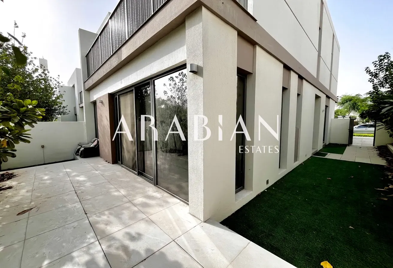 Vacant Now | 4 Bedroom + Maids | Viewable Today