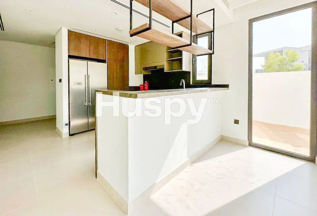 Vacant | Corner Unit | Unfurnished