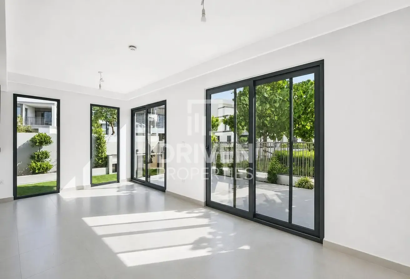 Brand New Corner Unit | Bigger Plot | Smart Home