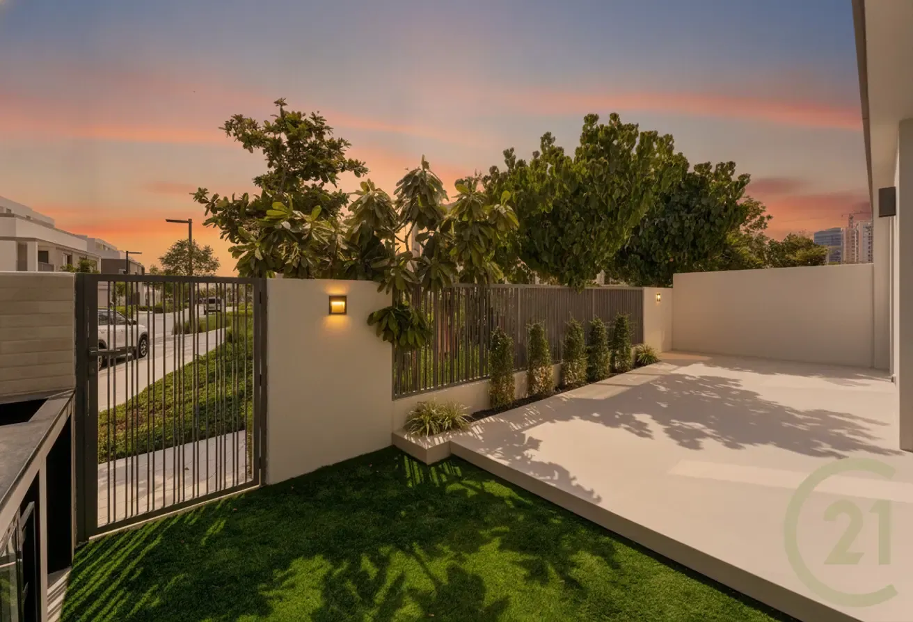 Corner Plot | Landscaped | Close to Pool