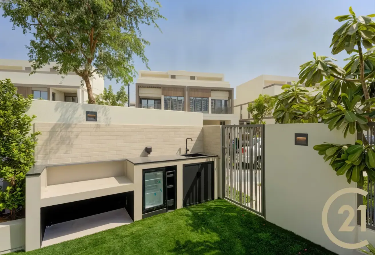 Corner Plot | Landscaped | Close to Pool
