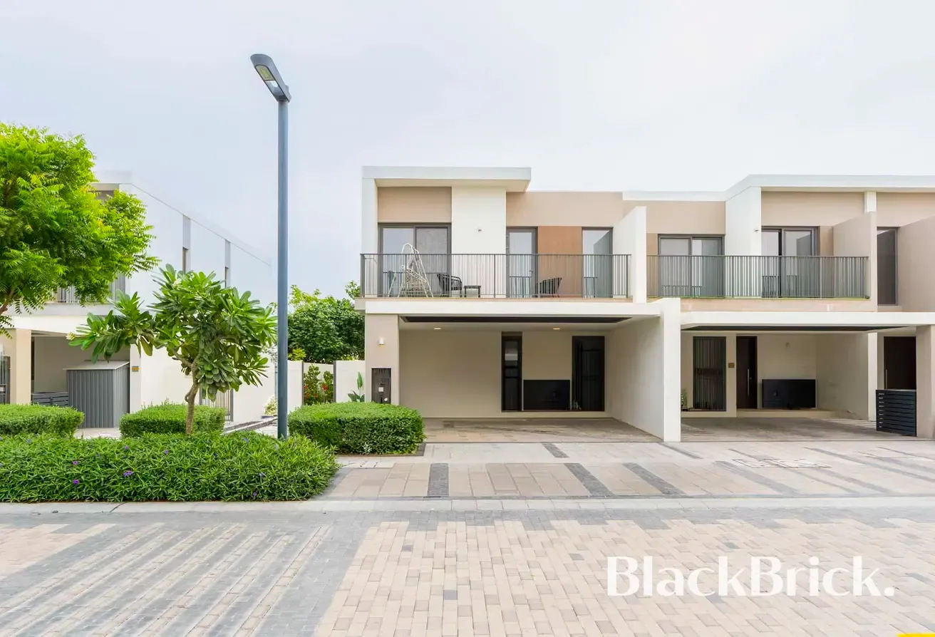Single Row | Available 15th September | Landscaped