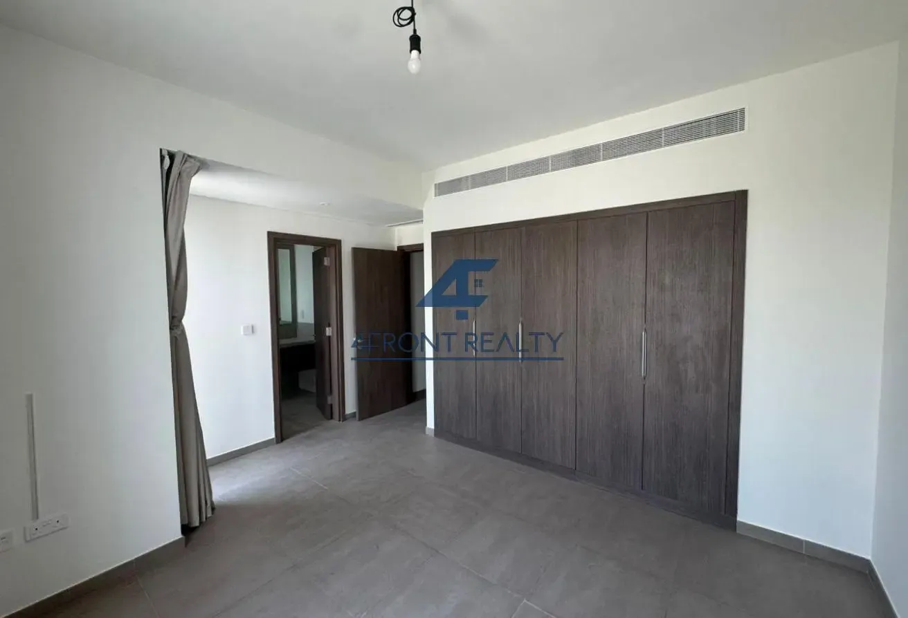 Just Vacant | Single Row| Walking Distance To Pool