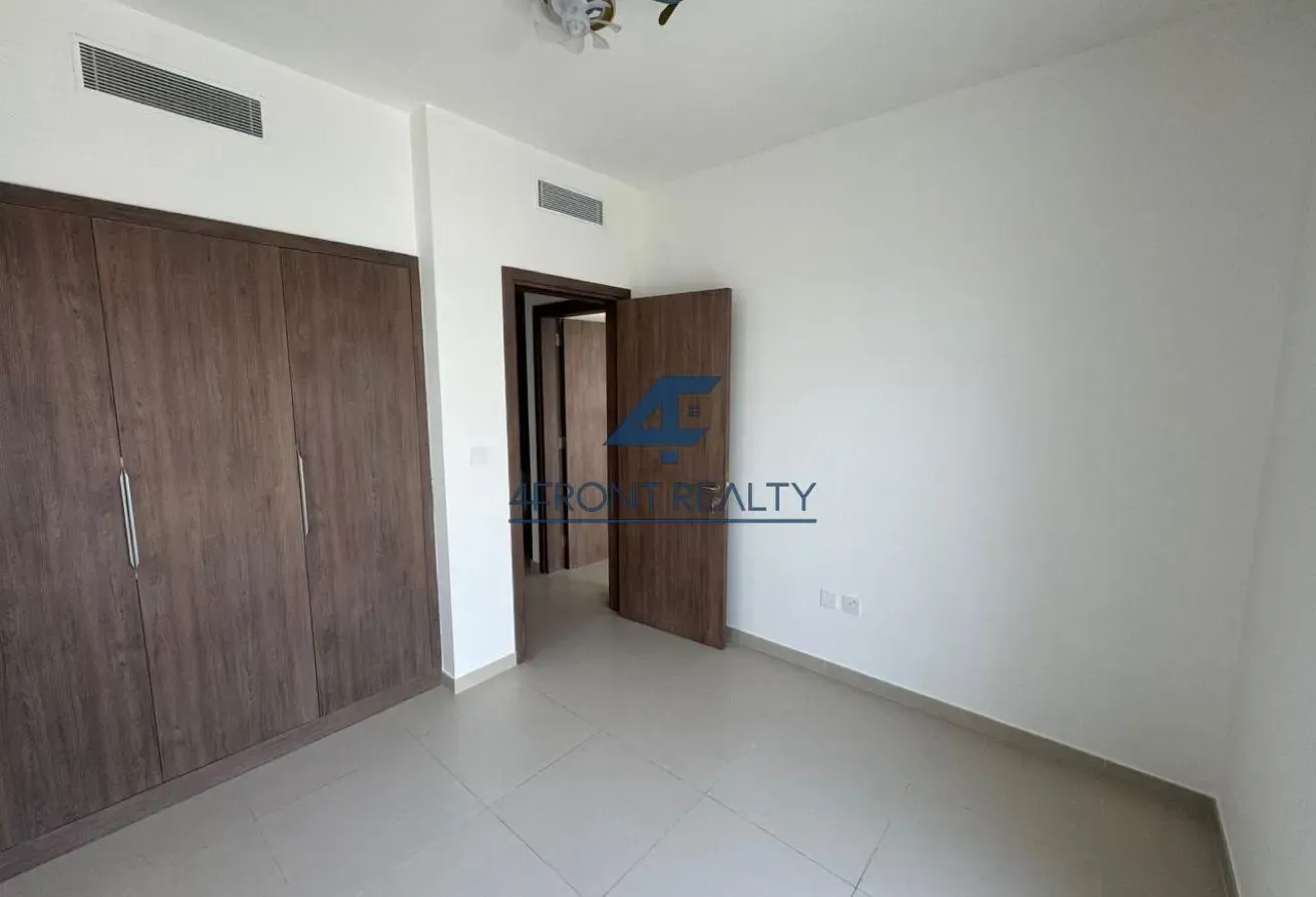 Just Vacant | Single Row| Walking Distance To Pool