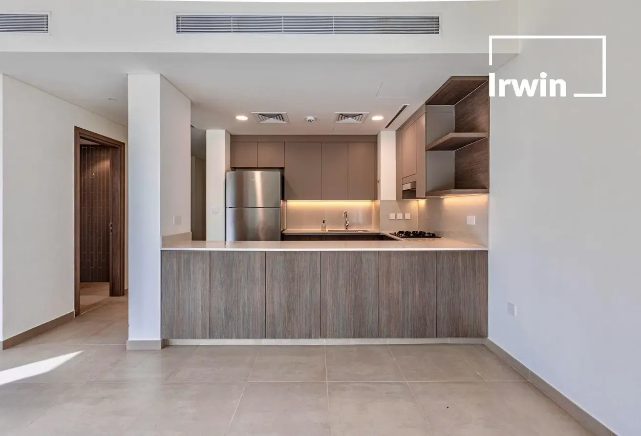 Unfurnished |Back to Back | Well Maintained