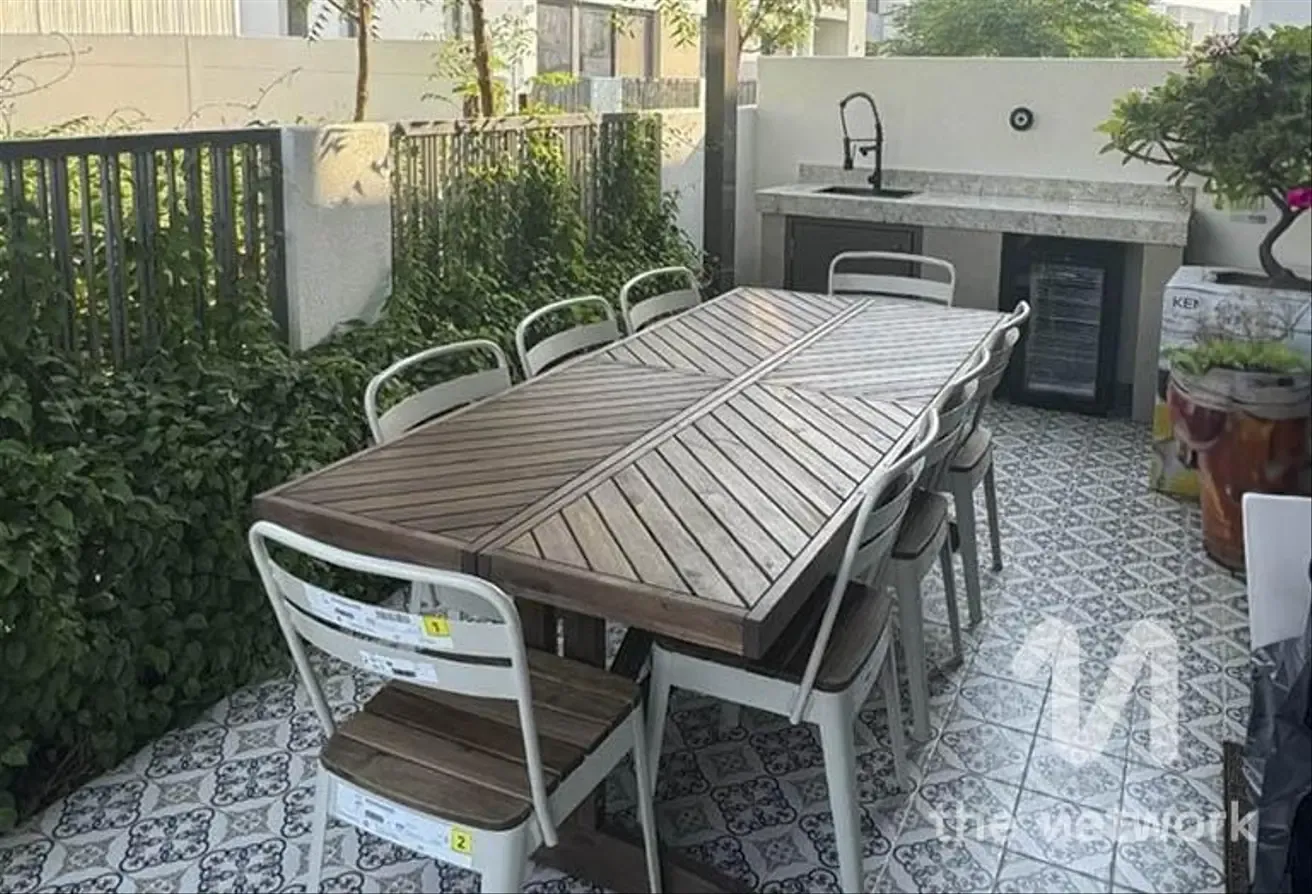 Single Row | Prime Location | Spacious Open-Plan
