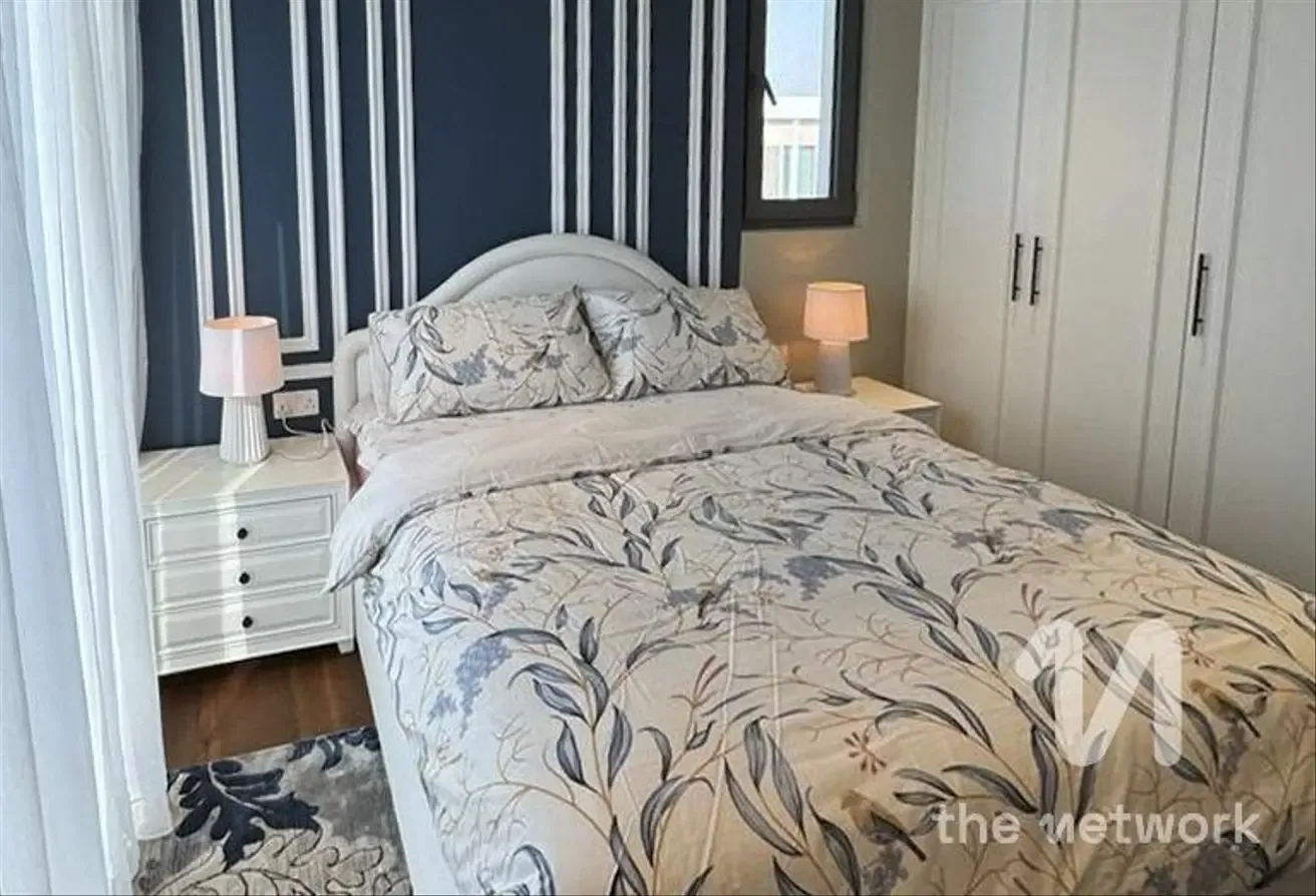 Single Row | Prime Location | Spacious Open-Plan