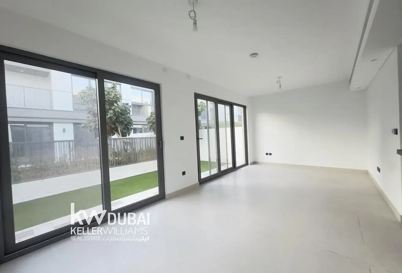 Walk to RGS School | Near Park & Distrikt | Family Location