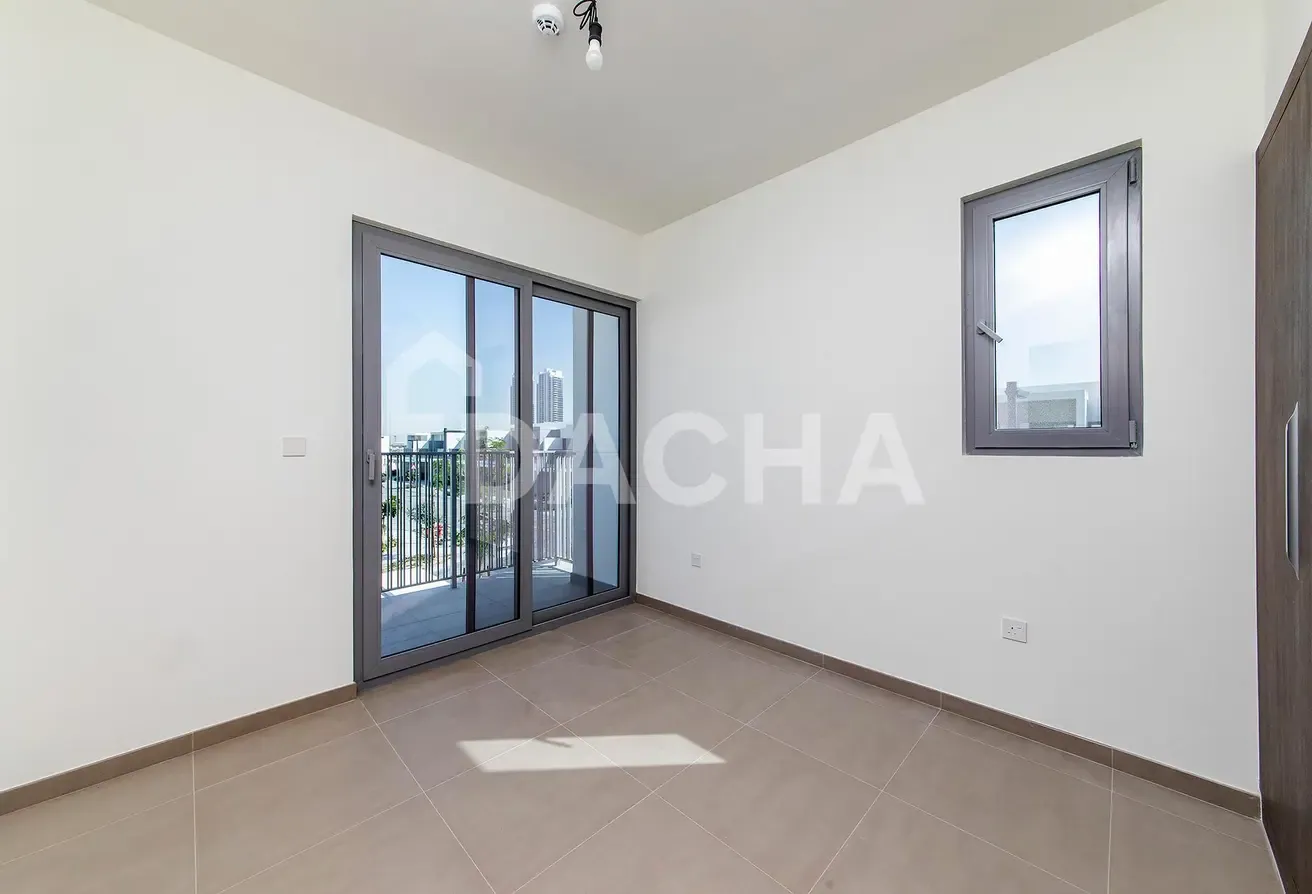 Single Row | Balcony | Family Villa